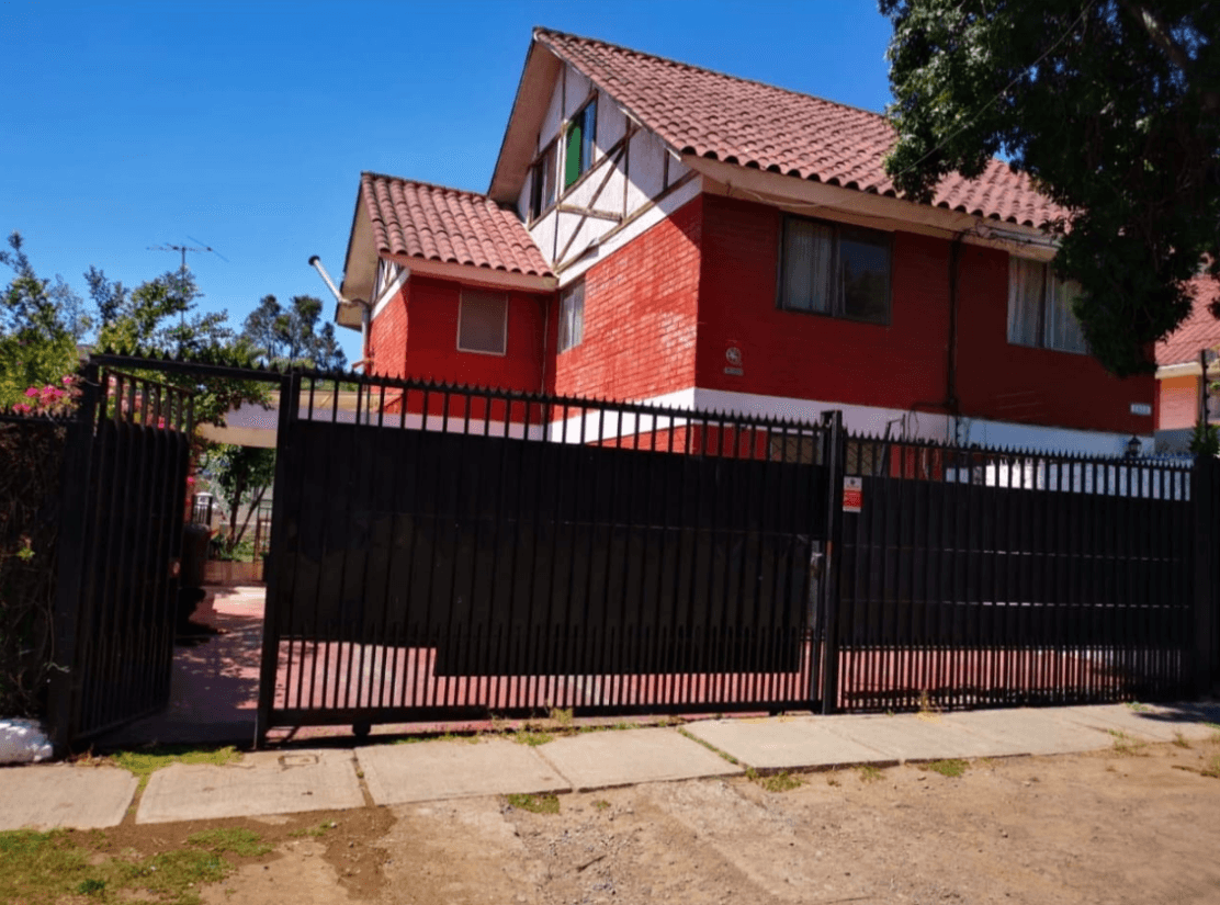 Casa 3 pisos en sector Miraflores Rosales, Malloco, Miraflores, Peñaflor
